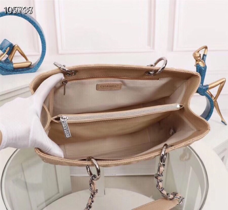 Ch**el shopping bags